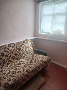 Здається півбудинка Космос