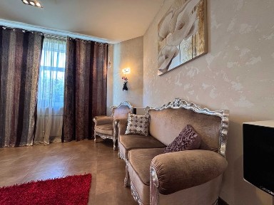 Продаж будинку Стеценка Подільський район 384м2 6 соток ТЕРМІНОВО