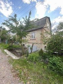 Продам дачний будинок