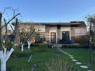 Продам будинок з ділянкою 20 соток та ландшафтним дизайном, Осокорки