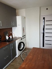 Оренда. 3-кімн. квартира вул. Космічна, 3/9цегл.