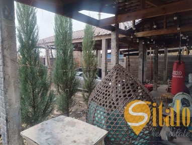 Теплий сімейний будинок з ремонтом, меблями та технікою