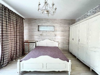 Іванковичі. Сучасний дім в лісовій зоні: камін, газ, укриття, генератор