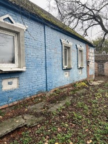 Теплый дом с газом водой и большим участком