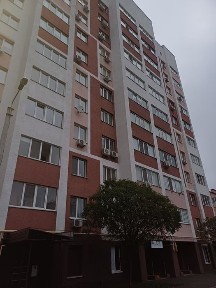 Продам квартиру БЕЗ КОМІСІЇ в Жк <a href='/newbuilding/6524/view/zk-sadi-visnevi'>Сади Вишневі</a>