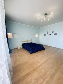 Сучасна квартира з індивідуальним опаленням і сауною!