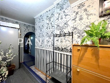 Затишна 2-кімнатна квартира у центрі! Меблі та техніка! Є-відновлення!