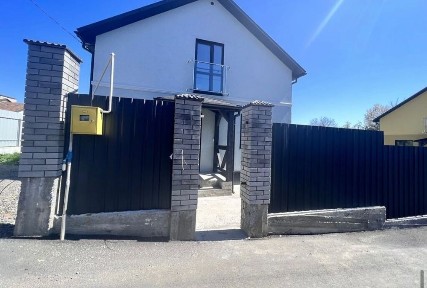 Продам Будинок чистовому стані та опаленням