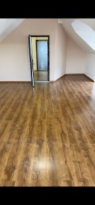 Продається комерційне приміщення в центрі Хуста