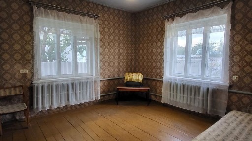 Здаю половину будинку