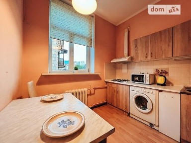 Здам подобово 3к квартиру на вул. Хрещатик 17 • ID 24496467