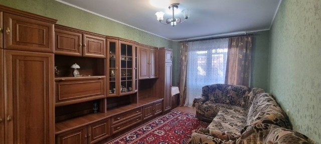 Оренда квартири на Шуменському. Другий поверх.