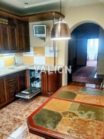 Продам 3 комнатную квартиру по ул. Верховинца, 10.Медгородок, НАУ