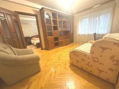 Київ, Печерський, бульвар Лесі Українки 28