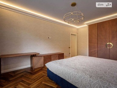 Продаж 3-к квартири вулиця Самчука Уласа Галицький район Львів