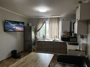 Продаж котеджу с. Ременів