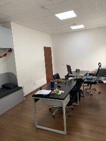 Продаж офісу 540 м², Абхазька вул., 13