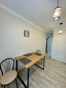 Оренда двокімнатної біля метро Вокзальна