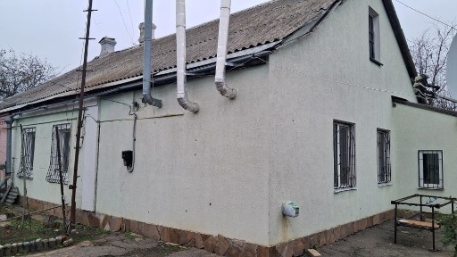 Продам частину будинку на Юрівці!