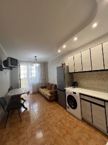 Сдам однокомнатную квартиру Небесной Сотни/Левитана