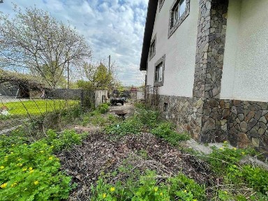 Продаж житлового будинку в м. Бровари, вул. Лугова, 10,без %