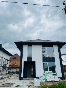 Будинок 130м2 в с. Нове з чистовим ремонтом, гарна локація, без комісії