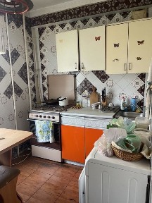 Продам 4- х комнатную квартиру Затонского