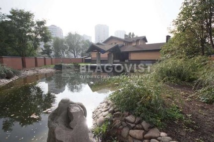 Продаємо будинок 560м2 вулиця Василя Щавинського Деснянський Троєщина