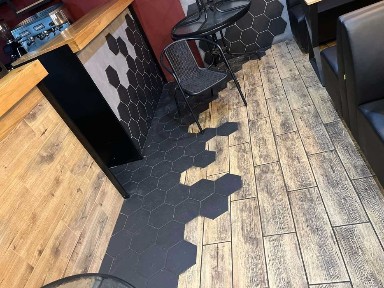 Приміщення кафе, магазину