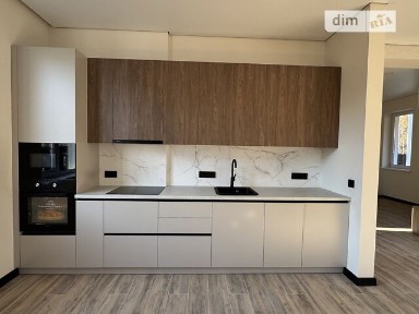 Довгострокова оренда будинку від посередника з верандою на вул. Роберта Конквеста • ID 32492417