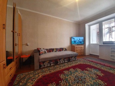 Продаётся 1 ком. кв-ра на П Поле, ул. Клочковская, м. Ботанический сад