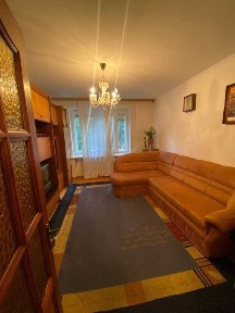 Продаж 4-кімнатної квартири на вул. Коновальця