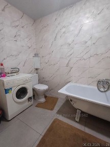 Оренда 2 кімн. кв вул Дорошенка біля Університету