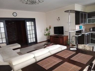 Сдам 3 -х комнатную квартиру в новостройке на Рельефной 8 на пра