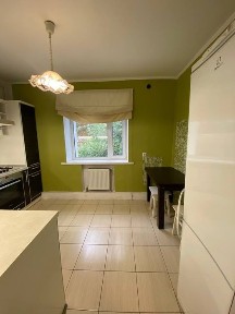 Гарна квартира з індивідуальним опаленням!