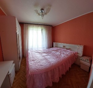 Продам трикімнатну квартиру Полтавська.