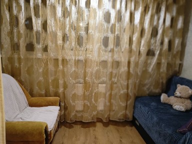 Сдам свою ЖМ Радужний подобово.