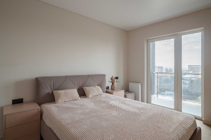 Двокімнатна квартира з ремонтом в зданому будинку