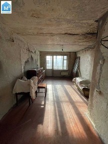 Продам велику 1-к квартиру під капітальний ремонт, район вул. Робоча