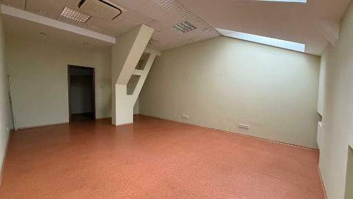 Оренда оф. приміщ. Центр. 39 м2. 4 пов. 450 грн/м2 + електрика