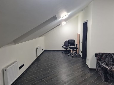 Гостомель ! Здам приміщення 31 м2 по вулиці Центральна 1