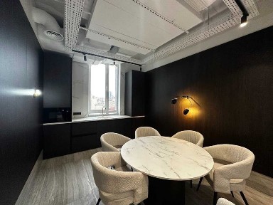 Без%! Оренда преміум офісу з меблями Львівська площа (254 кв. м.)