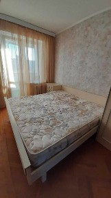 Оренда 3-кімнатної квартири 65 м², Гулі Корольової вул., 12А