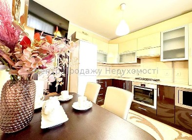 Київська область, Софіївська Борщагівка