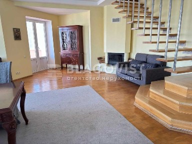 Продається простора квартира Верхогляда Андрія