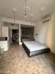 ЦЕНТР КИЕВА Продам 3к квартиру Бессарабская площадь Майдан Хрещатик