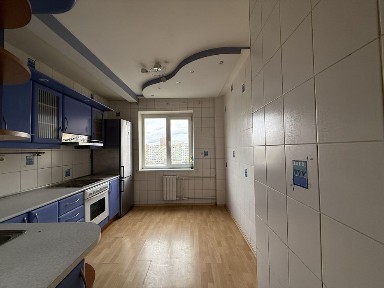 Київ, Оболонський, Зої Гайдай 2