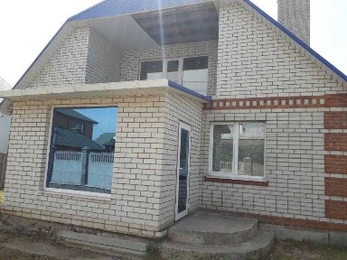 Продається двоповерховий цегляний будинок в Рибцях