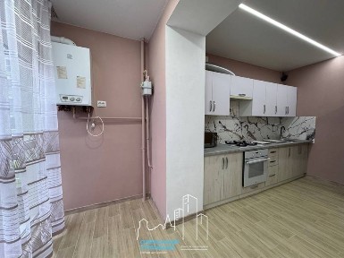 Новесенька квартира в новому будинку