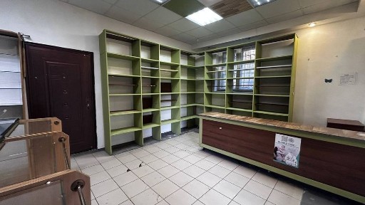 Оренда магазину на вул. Дністерська